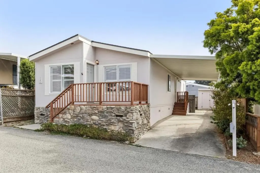 Manufactured In Park for sale at 6 Sunset Terrace 6, Half Moon Bay, CA featuring 2 beds and 2 baths