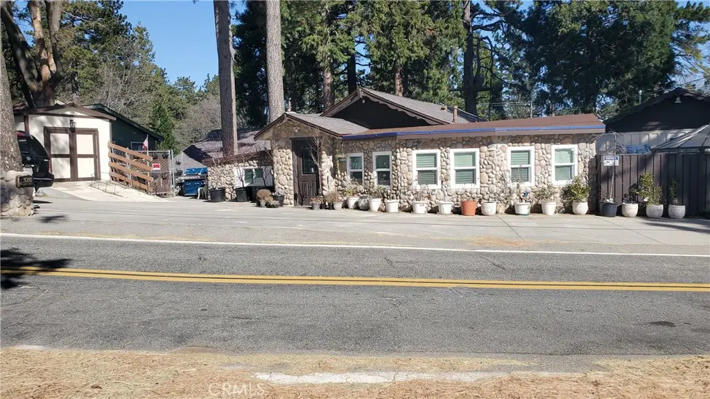 1055 Playground, Crestline, CA — listing photo 1