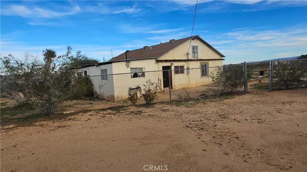 56727 Cone Boulevard, Landers, CA — listing photo 1
