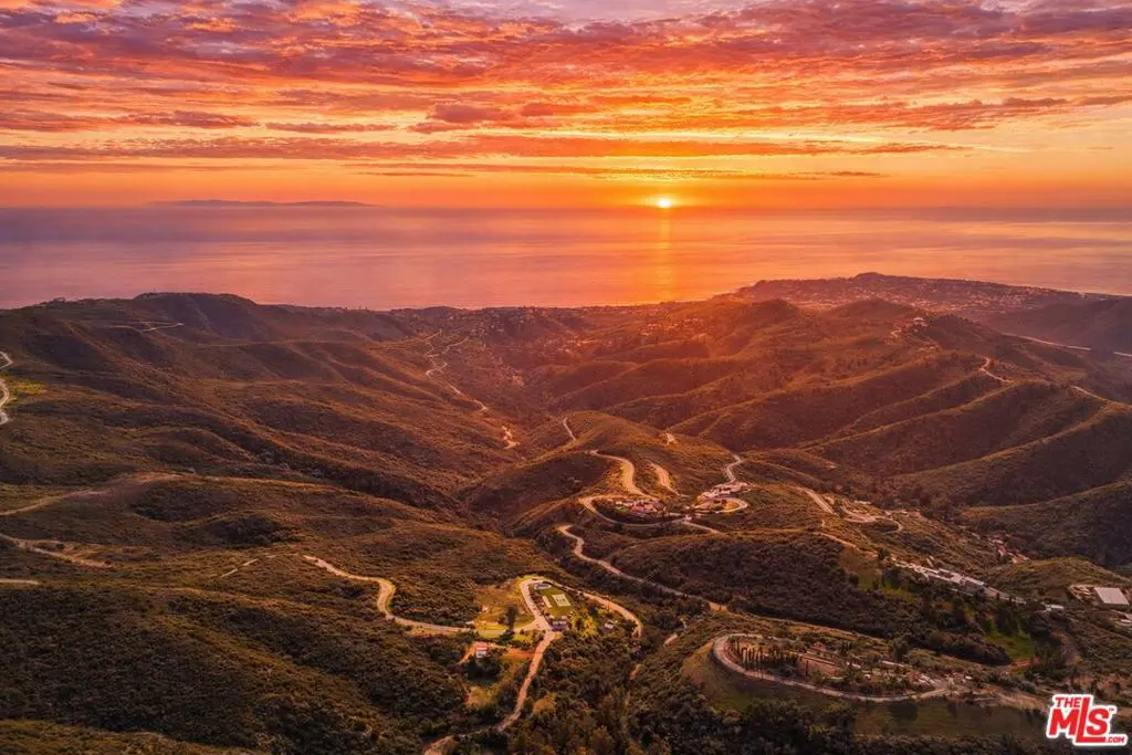 2100 Mcreynolds Road, Malibu, CA — listing photo 1
