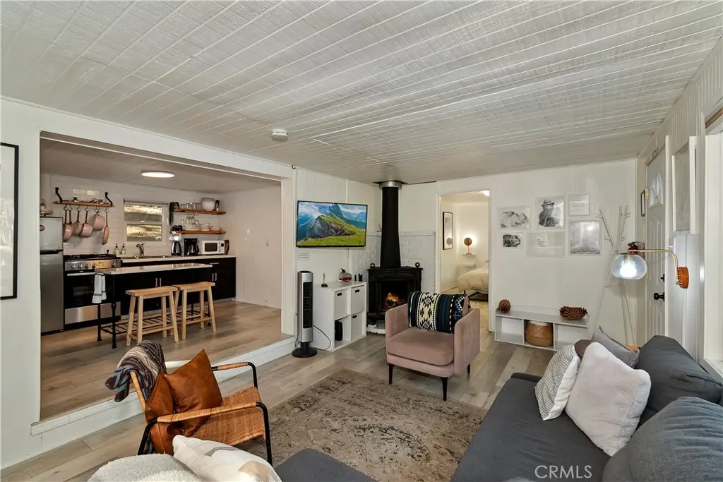 33353 Yukon Drive, Green Valley Lake, CA — listing photo 1
