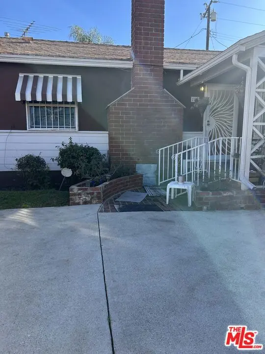 Single Family Residence for sale at 11908 Daleside Avenue, Hawthorne, CA featuring 3 beds and 2 baths