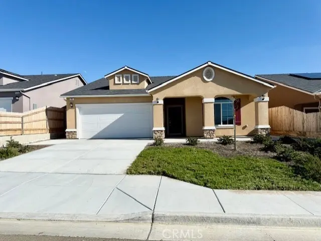 Single Family Residence for sale at 913 Grangeville Avenue, Avenal, CA featuring 3 beds and 2 baths