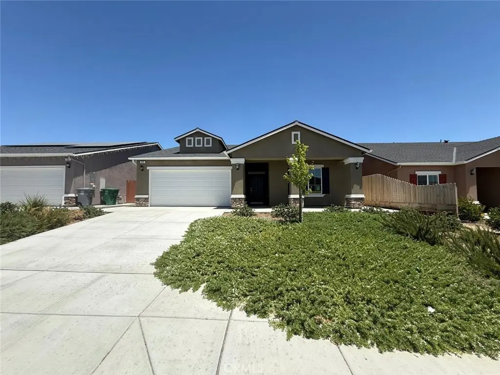 Single Family Residence for sale at 929 Grangeville Avenue, Avenal, CA featuring 3 beds and 2 baths