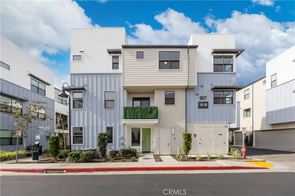 967 N Divino Privado 13, Ontario, CA — listing photo 1