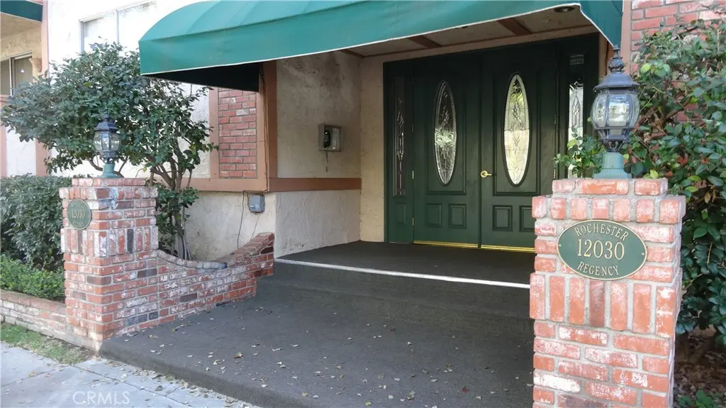 Condominium for sale at 12030 Rochester Avenue 110, Los Angeles, CA featuring 1 bed and 1 bath