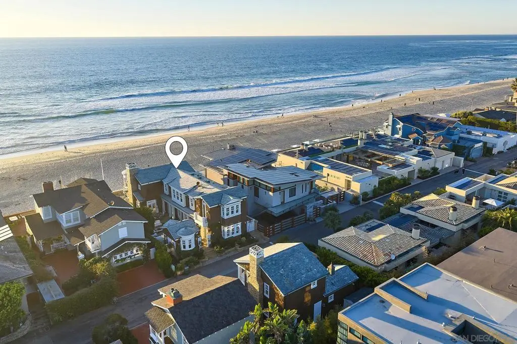 Single Family Residence for rent at 2720 Ocean Front, Del Mar, CA featuring 7 beds and 9 baths