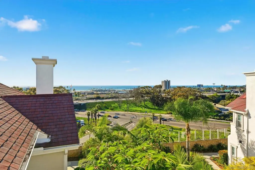 Condominium for sale at 845 Harbor Cliff Way 305, Oceanside, CA featuring 2 beds and 3 baths