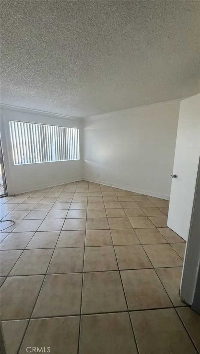 Quadruplex for rent at 18142 Poinciana Avenue, Adelanto, CA featuring 2 beds and 1 bath