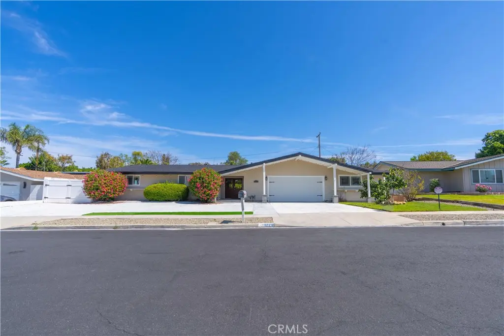 1229 Coventry Drive, Thousand Oaks, CA — listing photo 1
