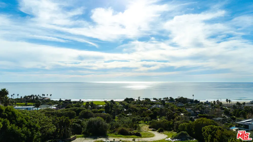 30601 Morning View Drive, Malibu, CA — listing photo 1