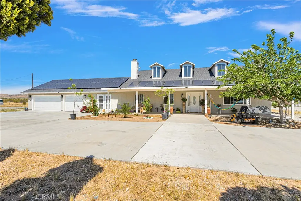 20045 Dale Evans, Apple Valley, CA — listing photo 1