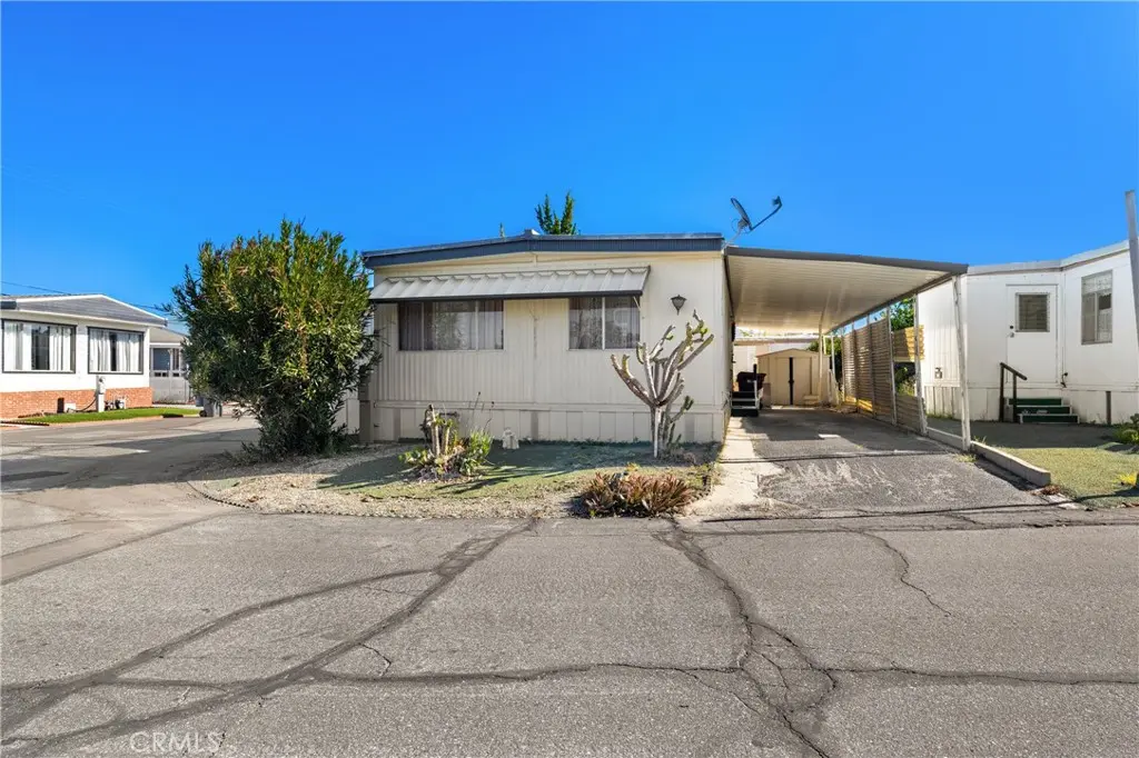 Manufactured In Park for sale at 42751 E Florida Avenue 146, Hemet, CA featuring 2 beds and 2 baths