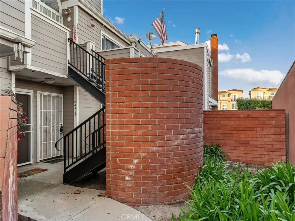 2403 Country, Santa Maria, CA — listing photo 1