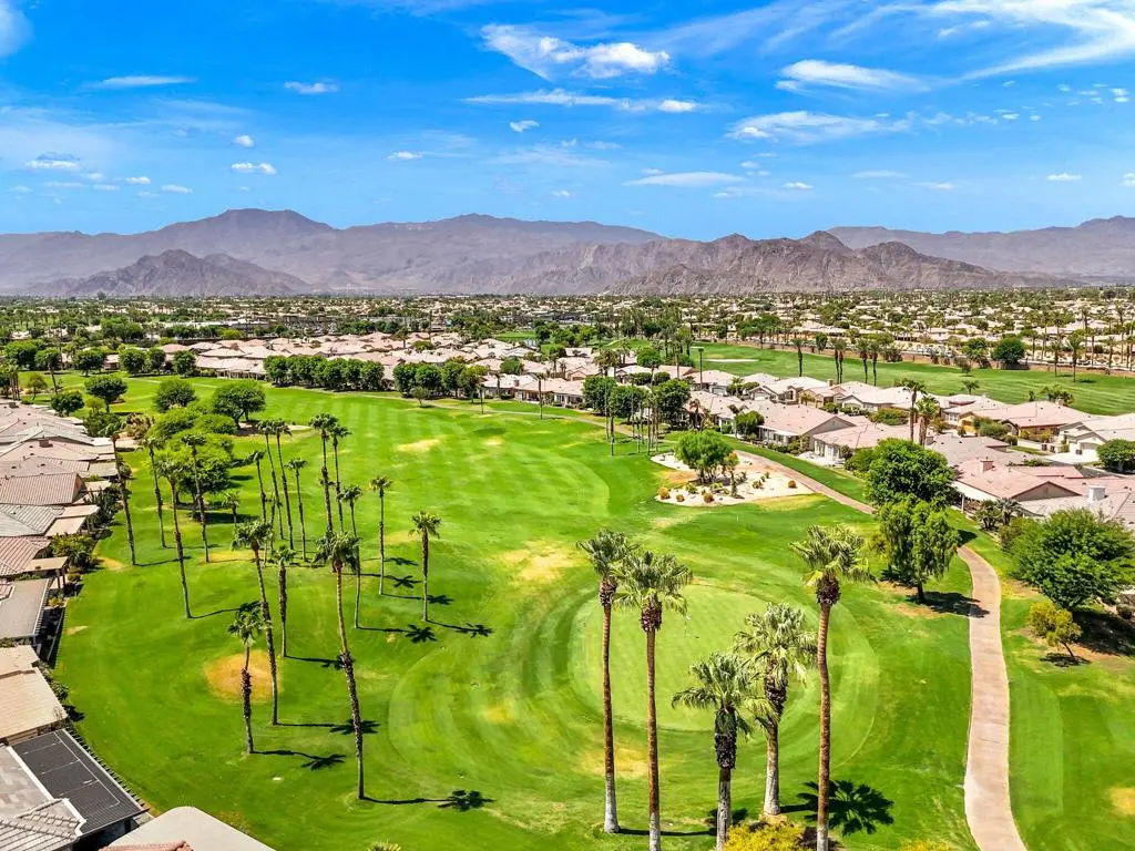 Residential Lease for rent at 43388 Saint Andrews Drive, Indio, Riverside County, CA featuring 2 beds and 2 baths