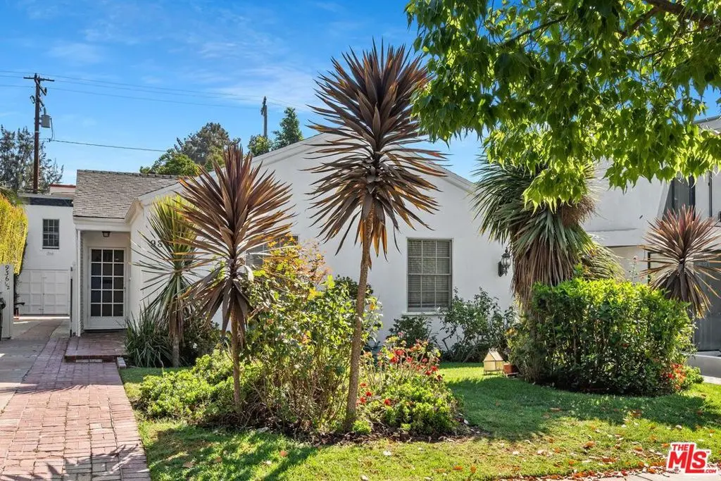 Single Family Residence for sale at 934 N La Jolla Avenue, West Hollywood, CA featuring 4 beds and 4 baths