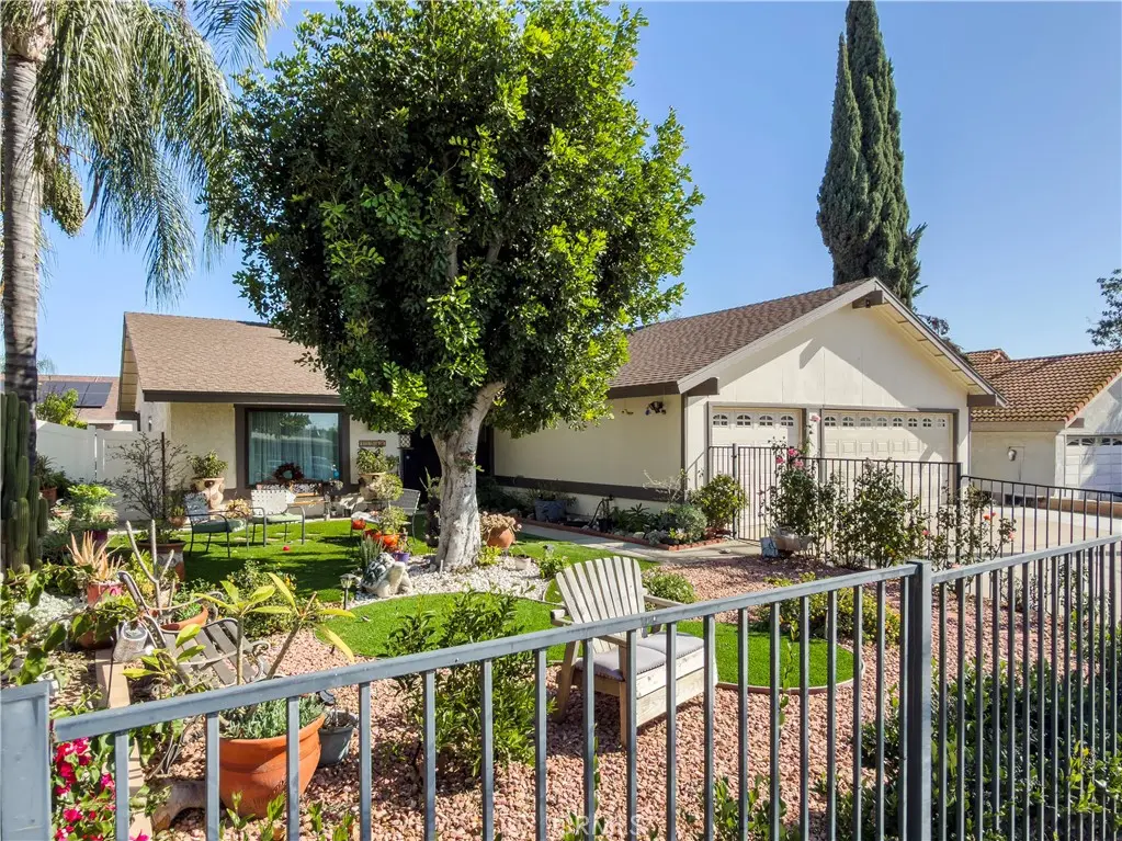 Single Family Residence for sale at 11544 Davis, Moreno Valley, CA featuring 4 beds and 2 baths