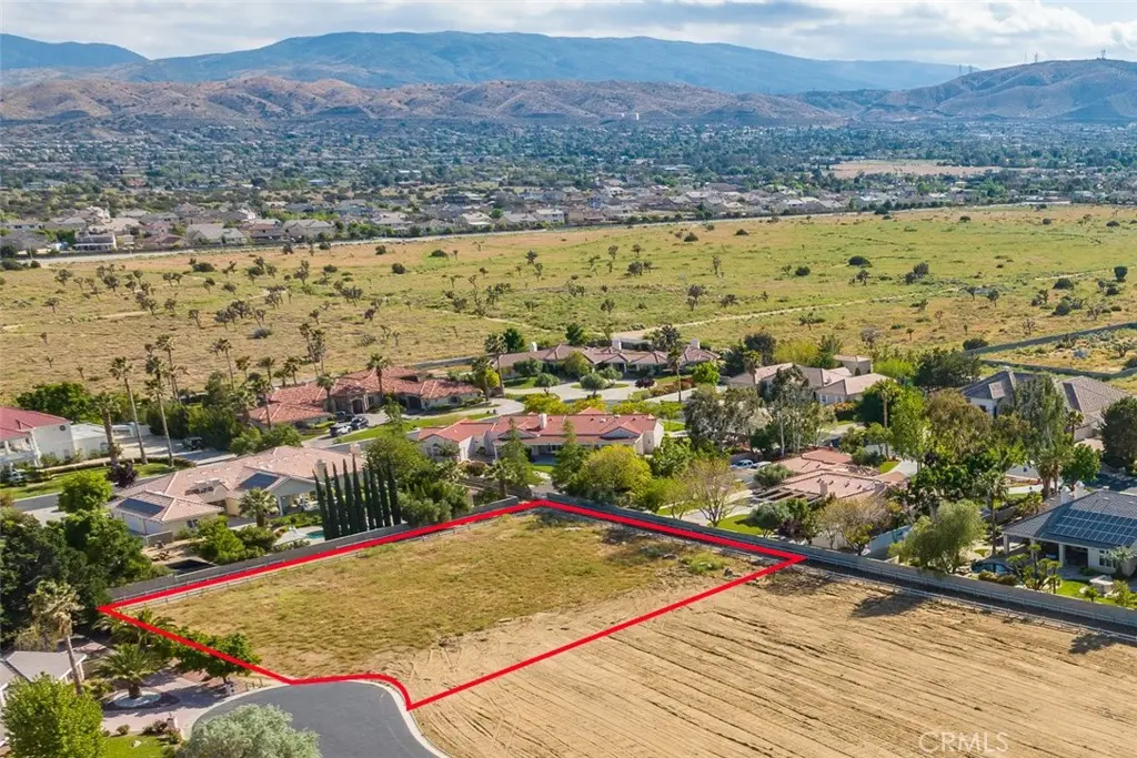 41903 Loma Vista, Lancaster, CA — listing photo 1
