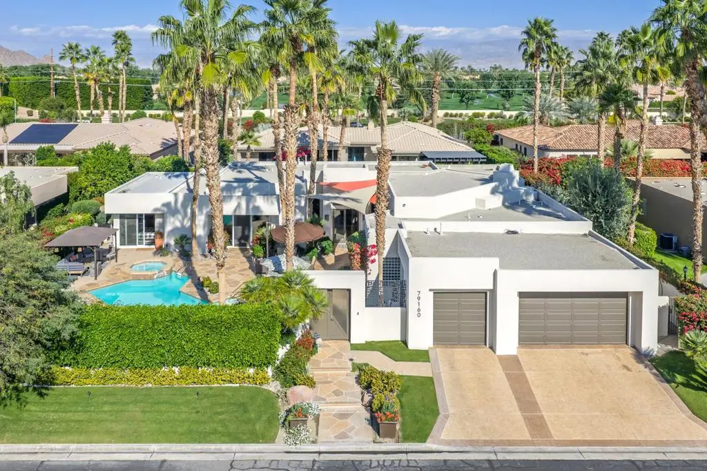 Residential Lease for rent at 79160 Jack Rabbit Trail, La Quinta, Riverside County, CA featuring 3 beds and 5 baths