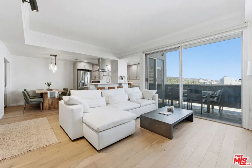 Condominium for sale at 7250 Franklin Avenue 615, Los Angeles, CA featuring 1 bed and 2 baths