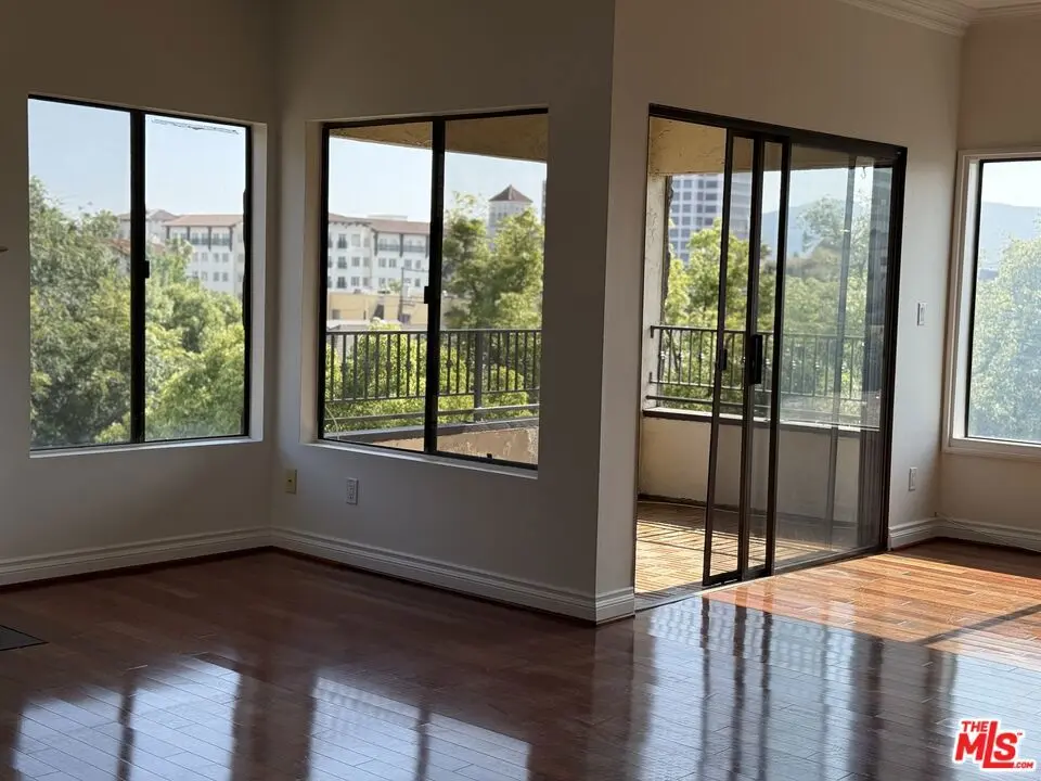 Condominium for rent at 234 N Kenwood Street 301, Glendale, CA featuring 2 beds and 2 baths