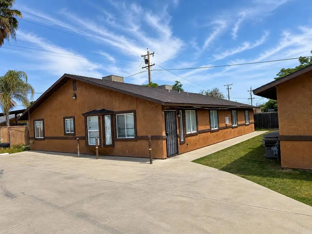 326 Beardsley Avenue, Bakersfield, CA — listing photo 1