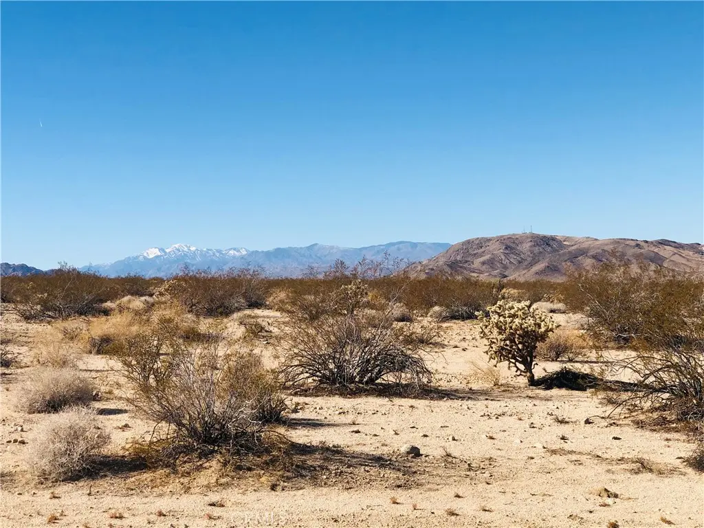 5 Appian Way, 29 Palms, CA — listing photo 1