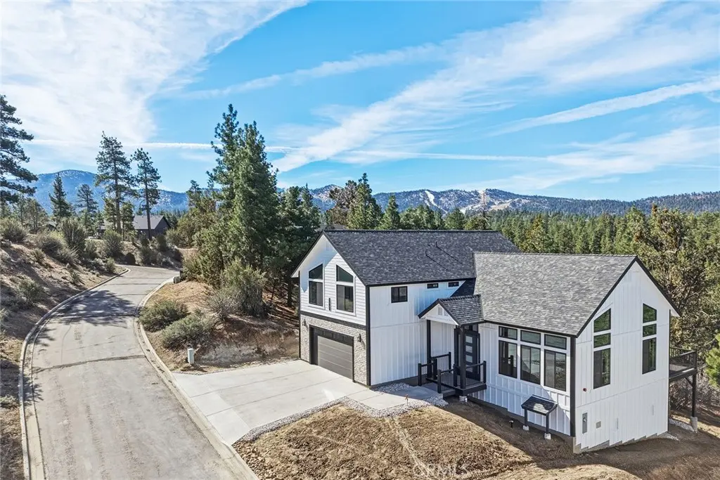 445 Woodcreek, Big Bear City, CA — listing photo 1