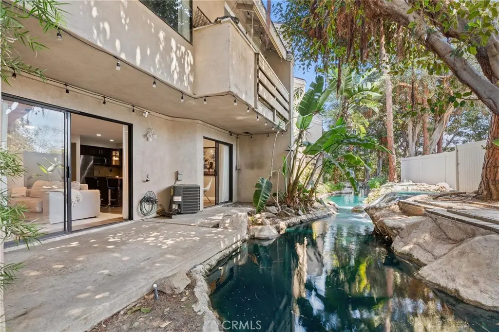 Condominium for sale at 409 Bryson Springs, Costa Mesa, CA featuring 1 bed and 1 bath