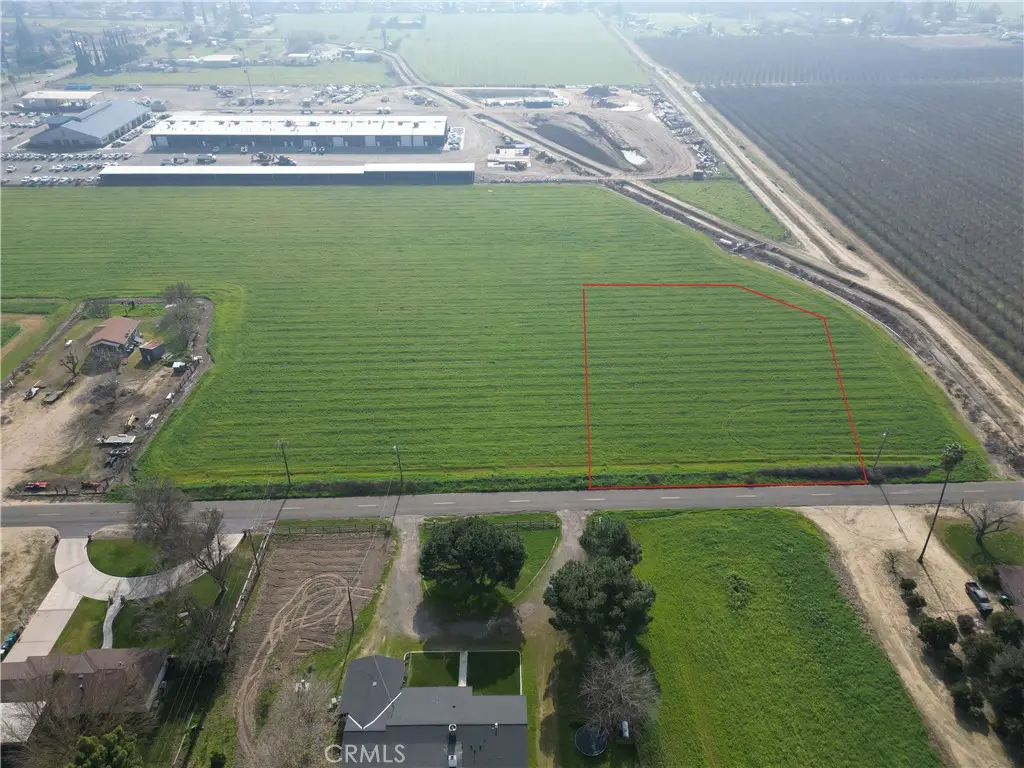 1 W Belcher Avenue, Merced, CA — listing photo 1