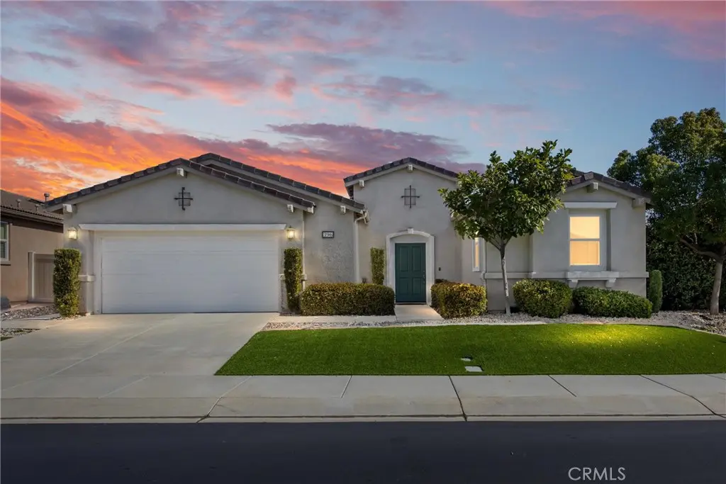 396 Mesa Verde Park, Beaumont, CA — listing photo 1