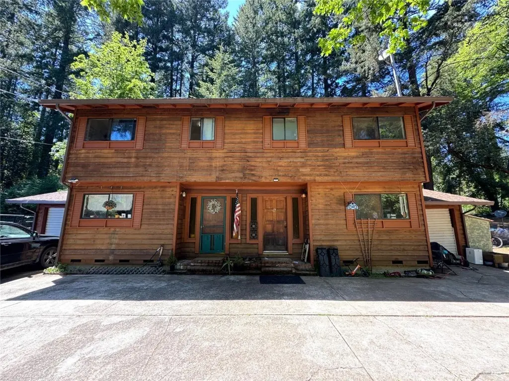 Townhouse for sale at 25248 Robinson Road, Willits, CA
