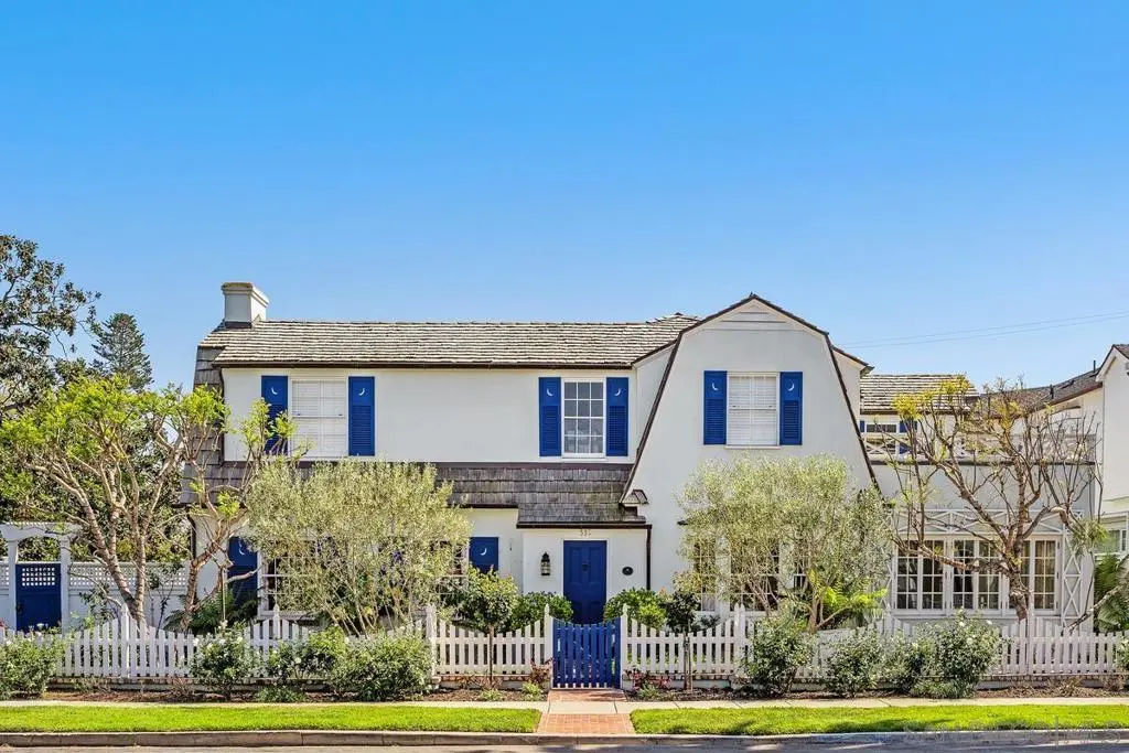 Single Family Residence for rent at 532 Marina Ave, Coronado, CA featuring 5 beds and 5 baths