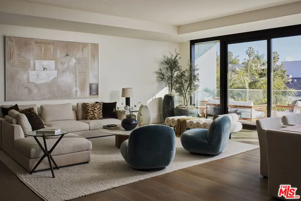 8420 W Sunset Boulevard 505, West Hollywood, CA — listing photo 1