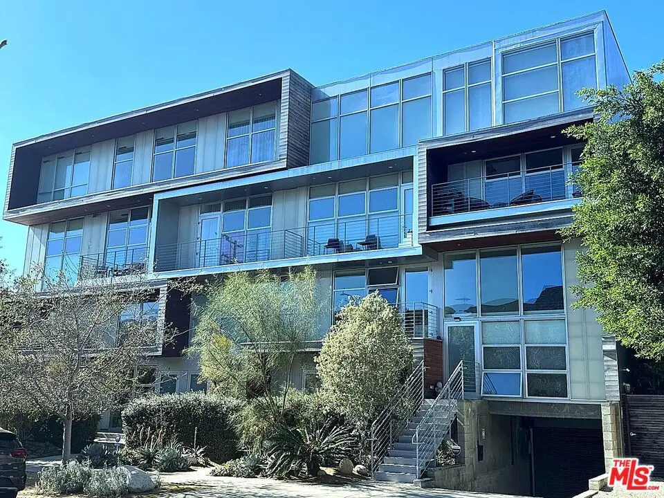 Condominium for sale at 611 N Bronson Avenue 10, Los Angeles, CA featuring 2 beds and 2 baths