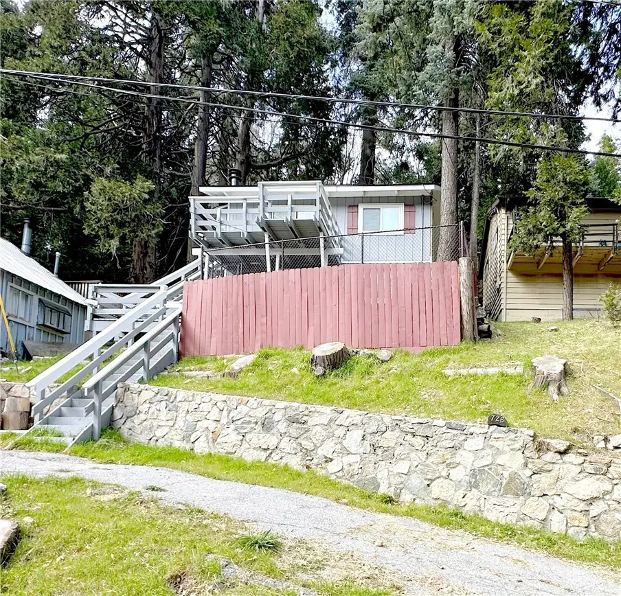 726 Golden, Lake Arrowhead, CA — listing photo 1