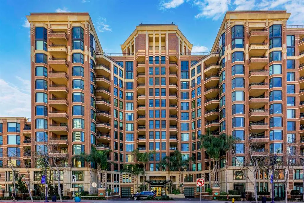 Condominium for sale at 500 W Harbor Blvd 808, San Diego, CA featuring 2 beds and 2 baths