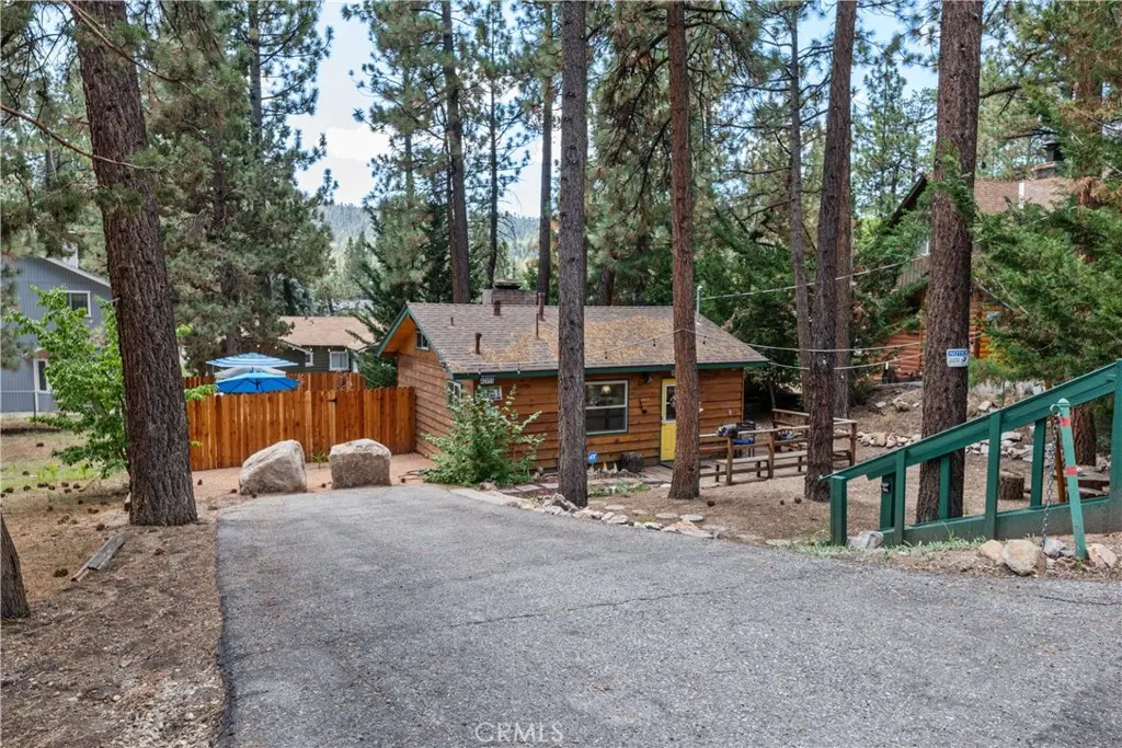 42955 Encino, Big Bear Lake, CA — listing photo 1