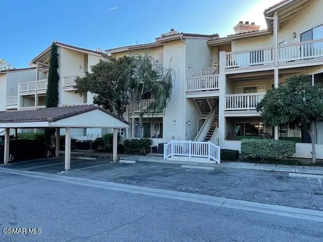 5744 Oak Bend Lane 305, Oak Park, CA — listing photo 1