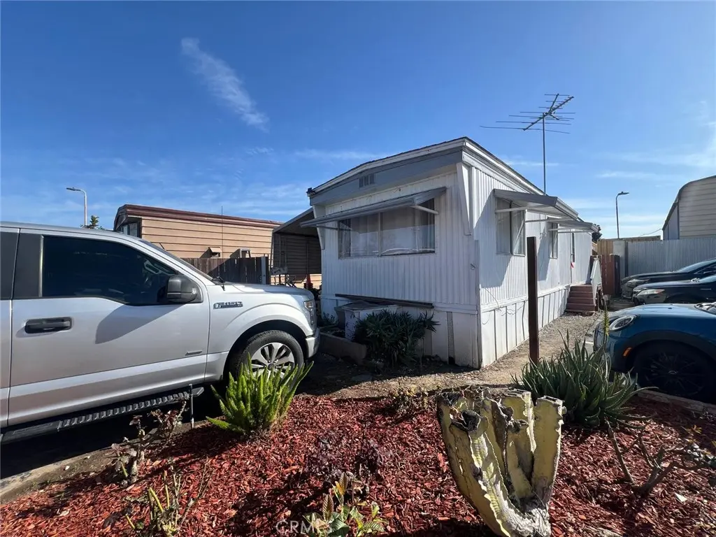 2191 Harbor Boulevard 75, Costa Mesa, CA — listing photo 1