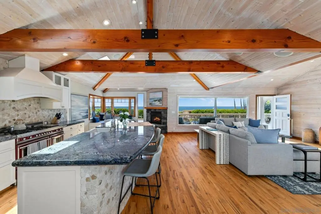 Single Family Residence for rent at 4853 Ocean/Law, San Diego, CA featuring 3 beds and 4 baths
