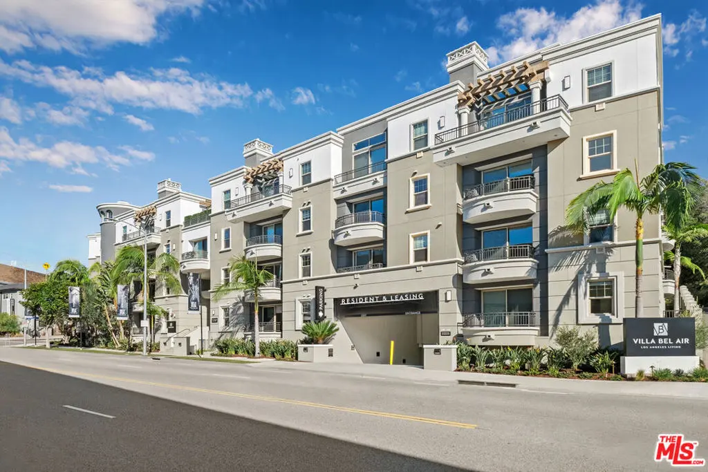 Residential Lease for rent at 130 S Sepulveda Boulevard 211, Los Angeles, Los Angeles County, CA featuring 2 beds and 2 baths