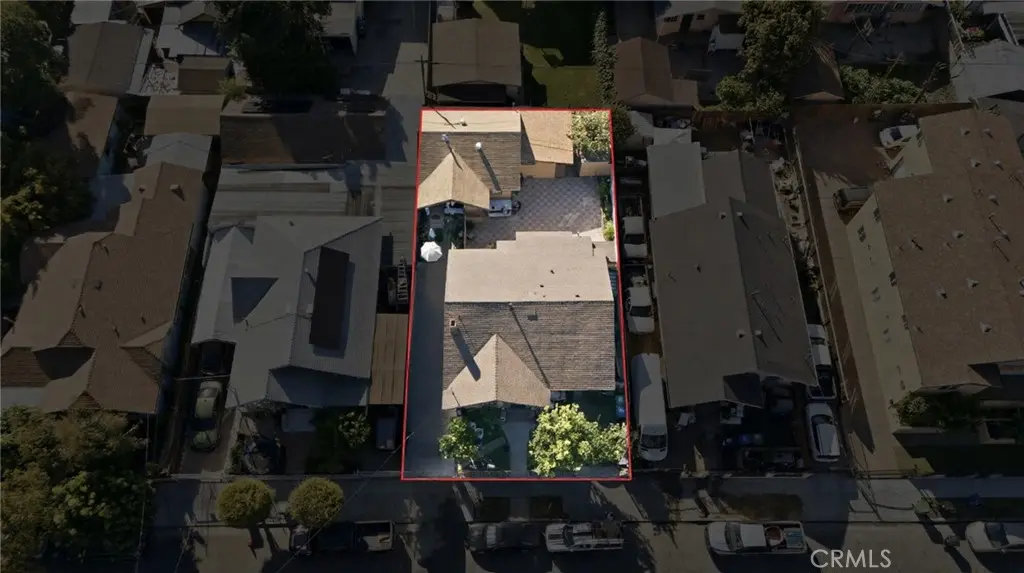 Duplex for sale at 608 W 52nd, Los Angeles, CA featuring 3 beds and 2 baths