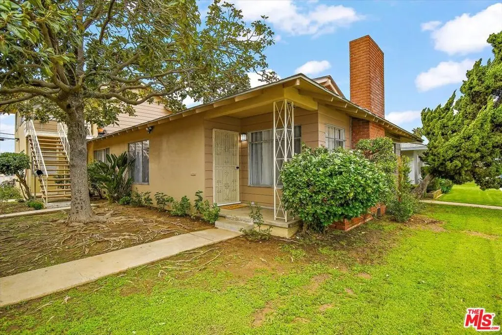Residential Lease for rent at 2224 W Imperial Highway One, Hawthorne, Los Angeles County, CA featuring 3 beds and 2 baths