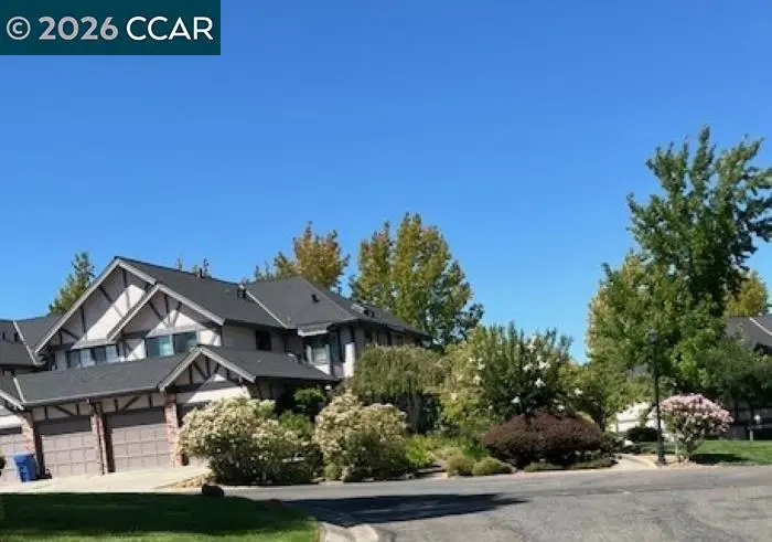 Condominium for sale at 137 Haslemere, Lafayette, CA featuring 3 beds and 3 baths