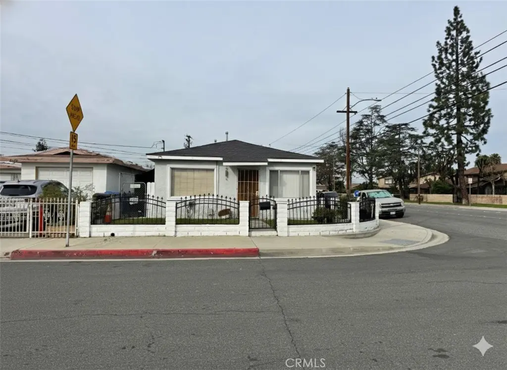 13947 Downey, Paramount, CA — listing photo 1