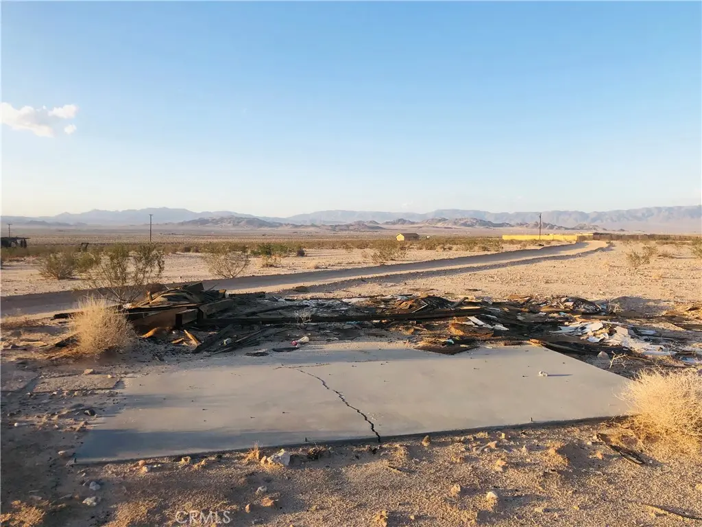 5 Marilane Avenue, 29 Palms, CA — listing photo 1