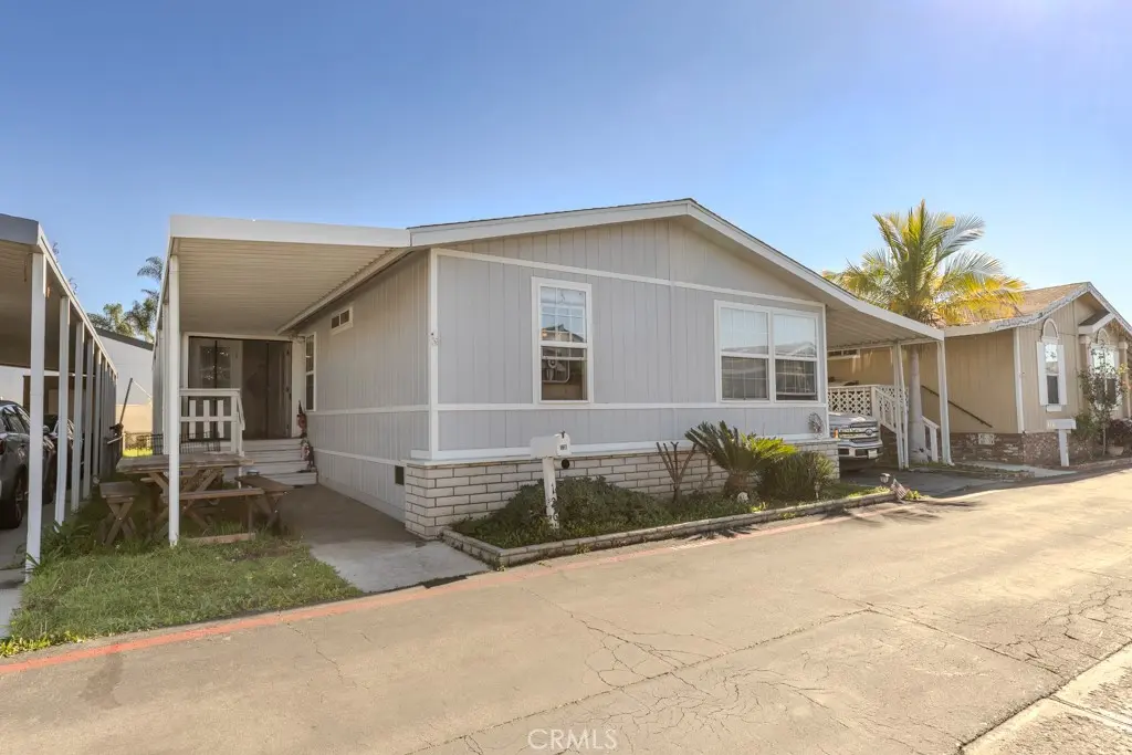 Manufactured In Park for sale at 126 Pecan Lane, Fountain Valley, CA featuring 3 beds and 3 baths