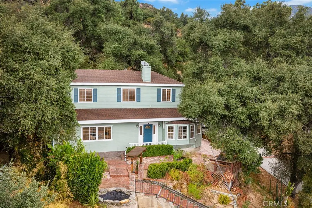 Residential Lease for rent at 380 Churchill Road, Sierra Madre, Los Angeles County, CA featuring 3 beds and 3 baths