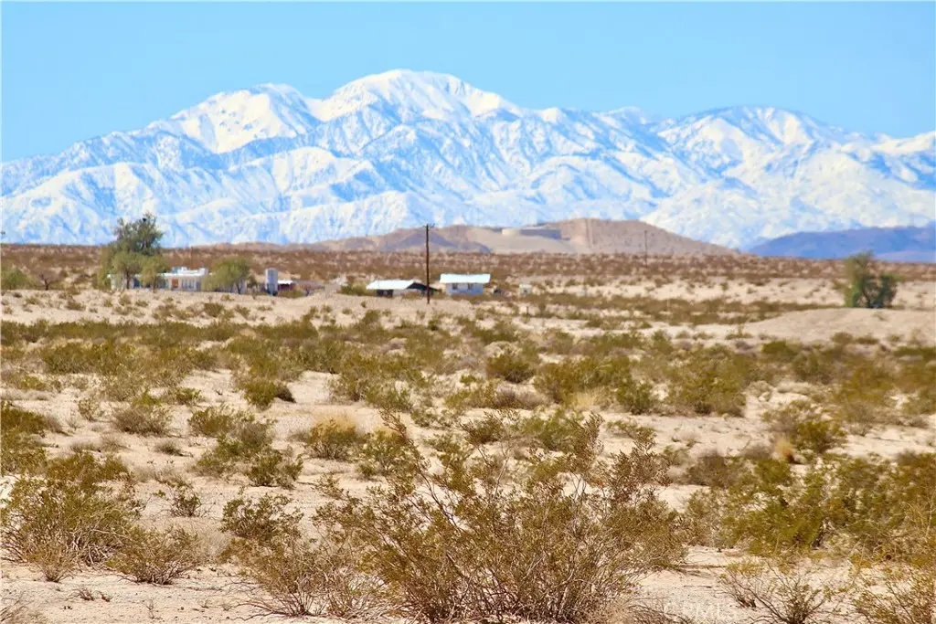 6 Topaz Avenue, 29 Palms, CA — listing photo 1